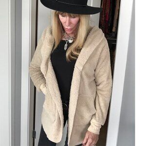 SOURCE UNKNOWN Teddy Hoodie Tan/Beige oversized plush draped cardigan jacket,  M